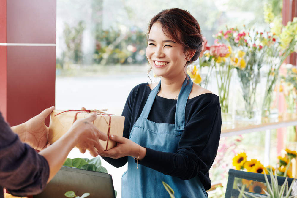 Mẫu mã đa dạng, chất liệu giấy và kích thước khác nhau cho bạn thoải mái lựa chọn.